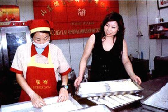 创业故事-刘伟红:弘祥麻花专卖店开店赚千万