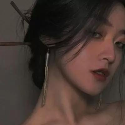 脑袋空不要紧，关键不要进水。,女生,超拽霸气,快手,高冷