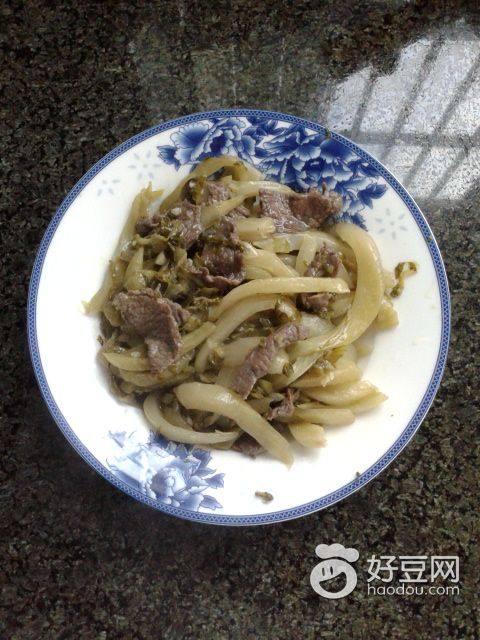 自贡酸菜炒牛肉的做法