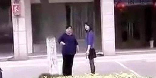父亲开按摩店,母亲放哨,让女儿做"皮肉生意"帮赚钱