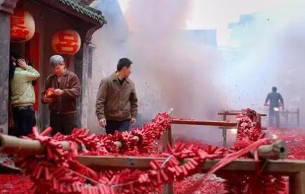 大年初四为什么要放炮2022