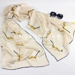 马蹄莲真丝丝巾手工卷边围巾杭州桑蚕丝缎面数码喷绘长巾