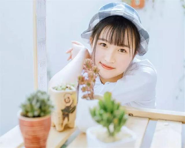 赞美女人漂亮的句子