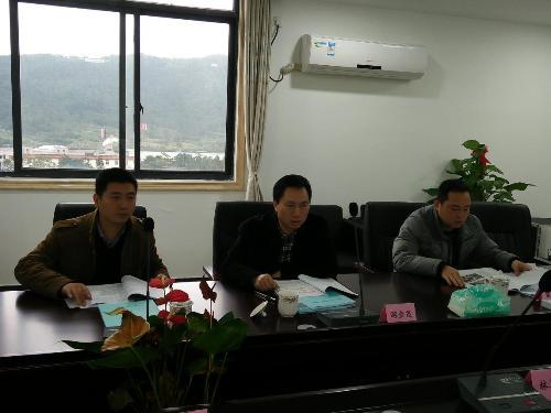 会后,游金茂调研员一行参观了我院相思岭大学生创业园,实地察看指导学