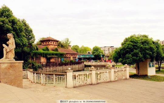 公园游乐园娱乐场所游乐场雕塑水摄影娱乐休闲