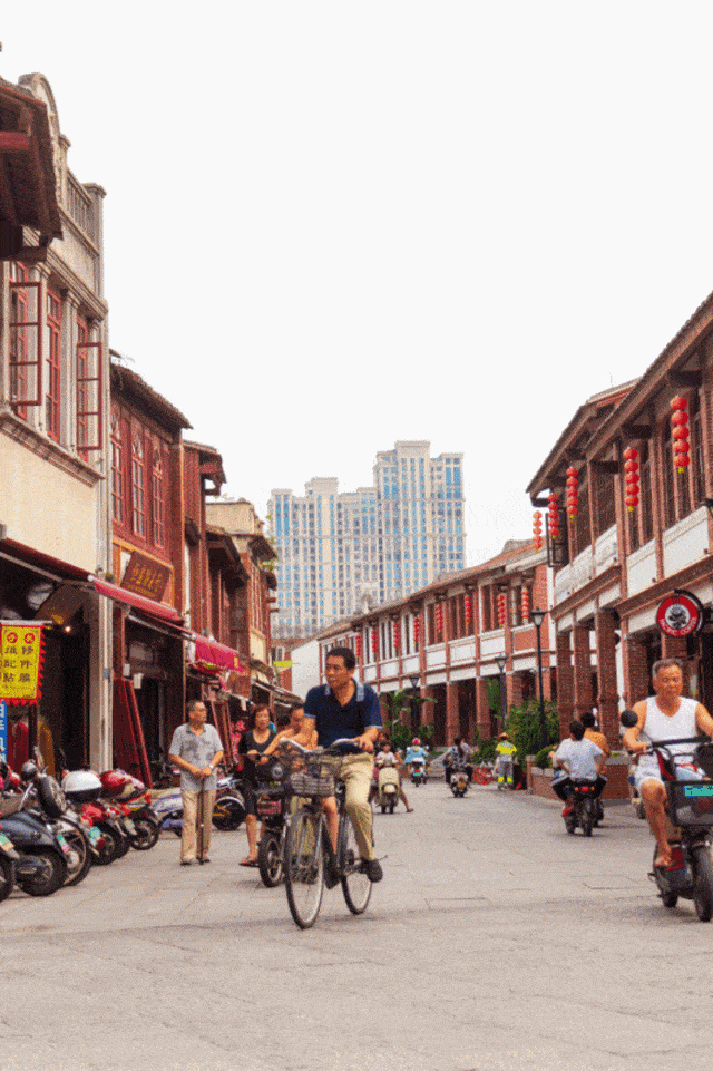 步行街街道街景商业街640_961竖版竖屏gif动态图动图