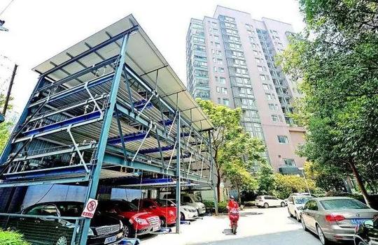 拥有武汉市户籍,在我市创业就业满1年;家庭在我市无自有住房,且3年内