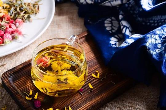 养生保健茶之道让女人如花似玉的茶饮!
