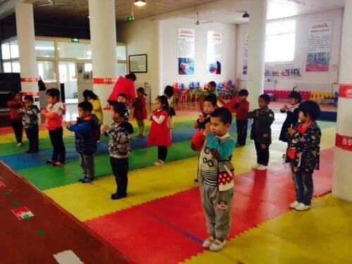 幼儿园学费越贵越好吗?