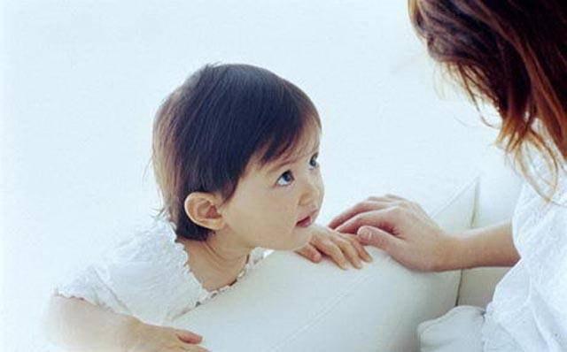 孩子突然说话会口吃怎么办