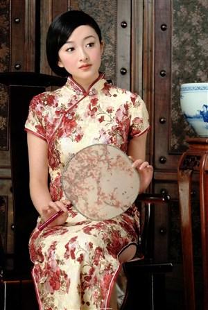 迷人的旗袍美女图片下载,迷人的旗袍美女模板,迷人的旗袍美女设计素材