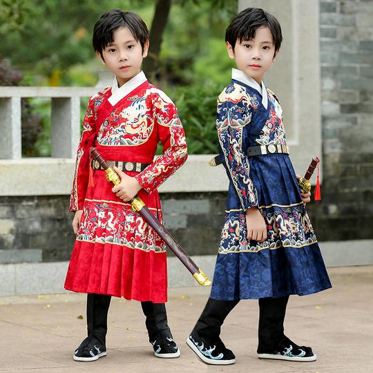 男童古装中国风儿童走秀汉服