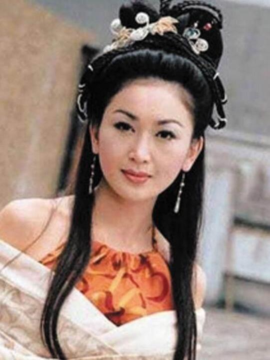 温碧霞演过的经典角色有哪些?苏妲己上榜,竟然还和陈