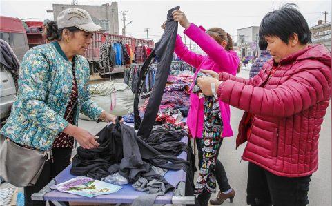 市场上一万元能做的小生意除了小吃还有哪些可以赚钱养家