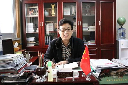 四十二年前,以苏瑞广董事长为代表的二十三名职工,白手起家,艰苦创业