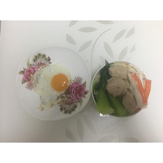 沈小鱼mm做的贡丸鲜蔬面