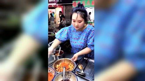 顾不上家人反对，做起了锅巴土豆摆地摊，没想到现在一天能挣1千多!