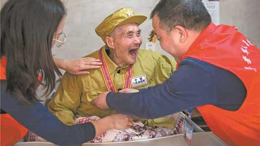 还原杭州富阳抗美援朝老兵“影像团聚”背后的故事