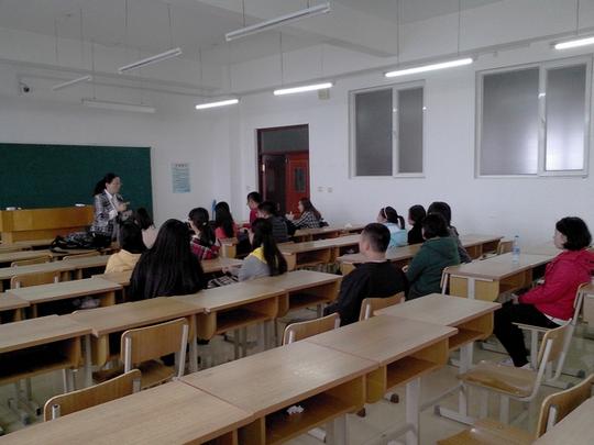2016年,4月末到5月初,指导学生申报大学生创新创业训练项目.