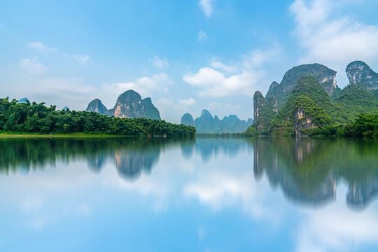桂林山水漓江风光_图片大全—全景创意图库（quanjing.com）中国领先的正版图片视频素材网站