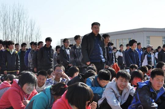 学生消防演练图片