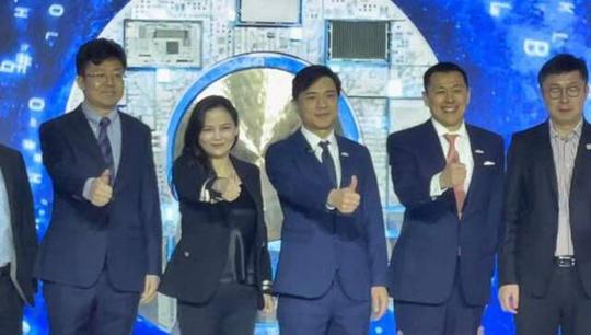 百度李彦宏:回港上市“二次创业”，要有朝不保夕的危机感