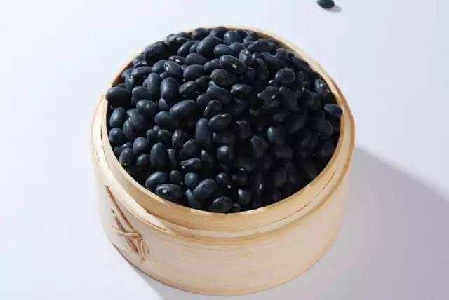 孩子咳嗽老不好多半是肺热吗