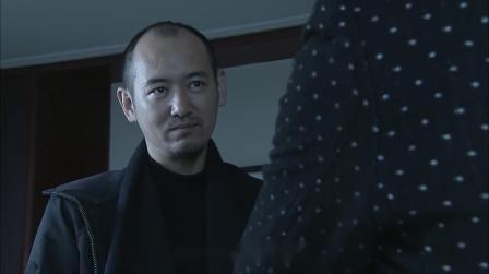 势不两立冯总到宾馆找老鹰污蔑东北帮黑吃黑没想到东北帮的人也在两方大佬谈生意钱和货却被中间人给劫了怪不得两方人马齐聚滨海