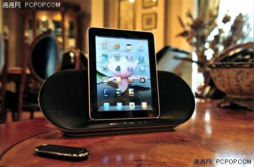 此扬声器低调而隽永,为您的ipod,iphone或ipad提供悠扬的声音,更