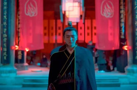 公平地讲,从情节编排,表演维度,摄像音效到节奏把控,《夺命剑》都有