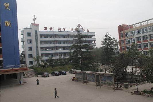 机电技术,旅游管理,汽车工程院校地址:内江市资中县马鞍镇柏林桥