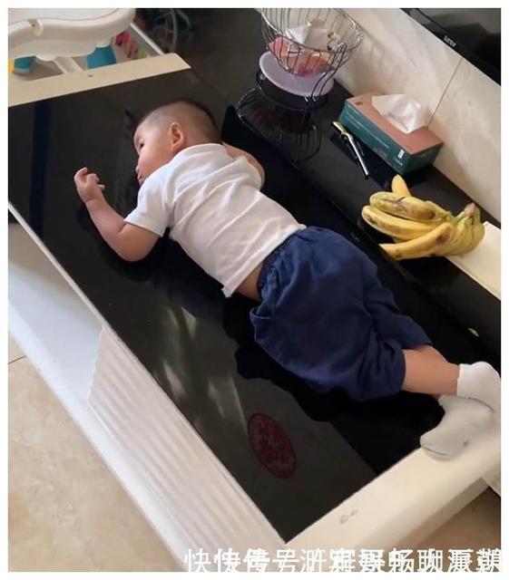 孕妈抢生开学宝宝