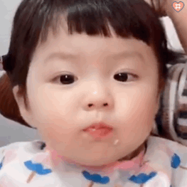 萌娃小手比心特效表情可爱