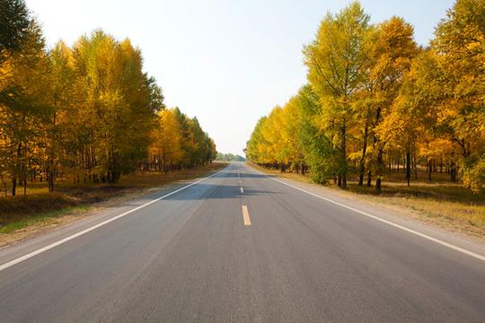 秋天的公路_图片大全—全景创意图库（quanjing.com）中国领先的正版图片视频素材网站