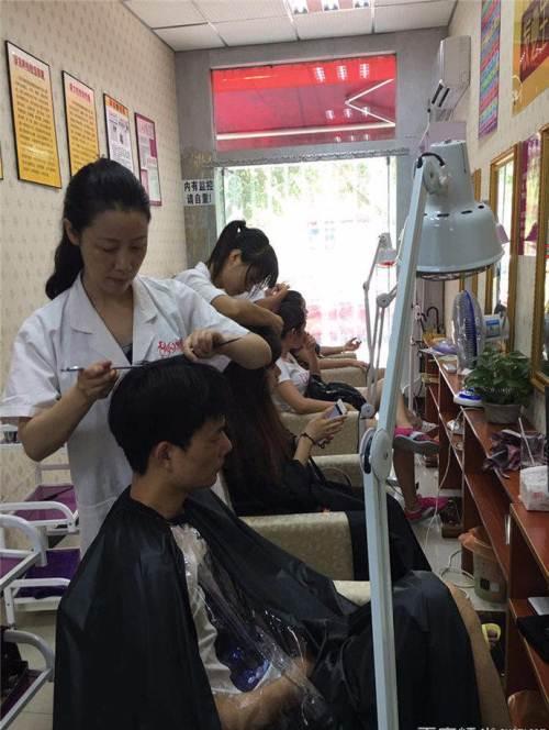 发必生养发馆招代理及加盟店加入对比—广州美容spa