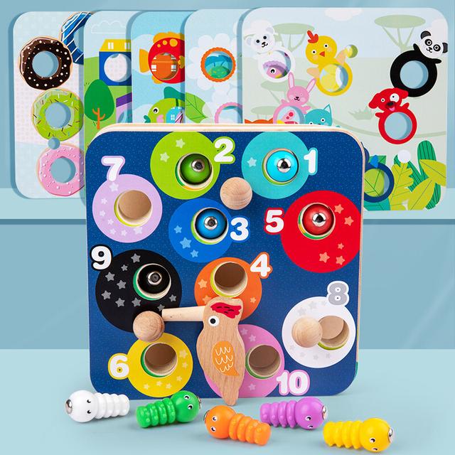 几个月宝宝可以抓东西玩