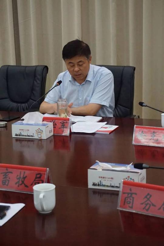 外出创业成功人士返乡考察固始白鹅产业