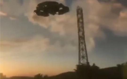 震撼我妈三年!!让人全程“卧槽”的ufo原声视频!张着嘴看了五遍以上!结尾高能!