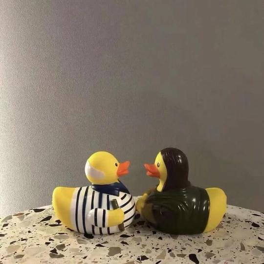 简约ins风背景图/可爱/怀旧乔嬄_风景静物头像_我要个性网
