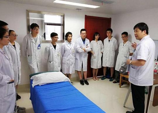 4个供大于求的大学专业，毕业后工资低福利差，最后一个毕业吃土