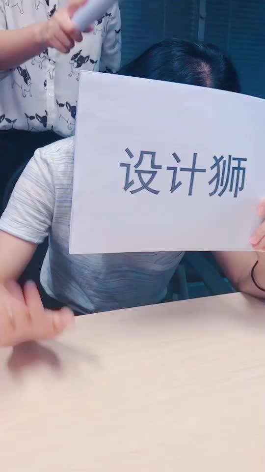 脑瓜疼脑瓜疼扶朕起来,我还能干本网小哥哥小姐姐的日常