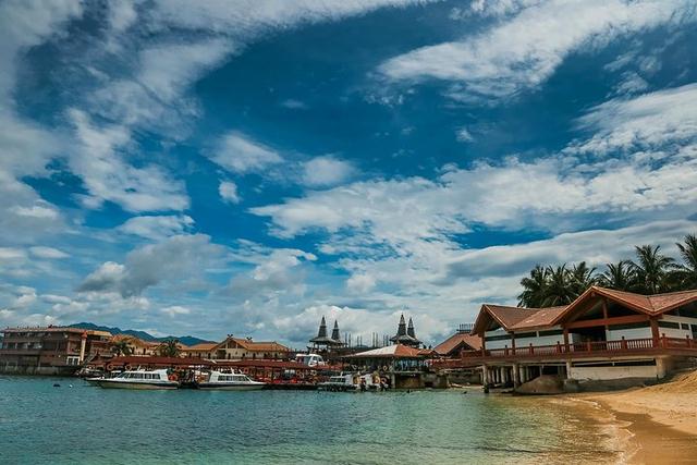 一个人旅游的说说心情朋友圈短句