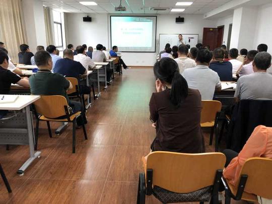 宿迁市2018年第二期机关事业单位工勤人员继续教育培训班在我院开班