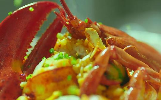 【美食场景cut】金城武吃海鲜炒饭