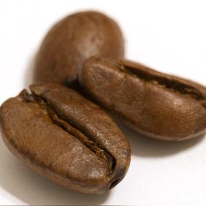 由牙买加蓝山咖啡豆泡成的咖啡