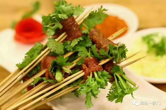 袁记串串香丨90后姑娘创业记,荤素串串都只要9毛一签!