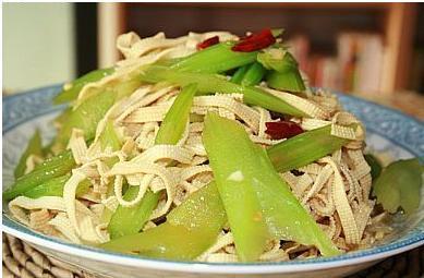 宝宝芹菜辅食食谱大全