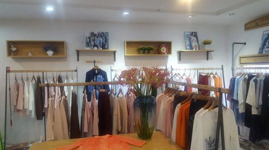 品牌开业女装品牌重庆档口地址:重庆市朝天门陕西路33号协信商厦