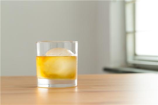 玻璃杯_威士忌_图片大全—全景创意图库（quanjing.com）中国领先的正版图片视频素材网站