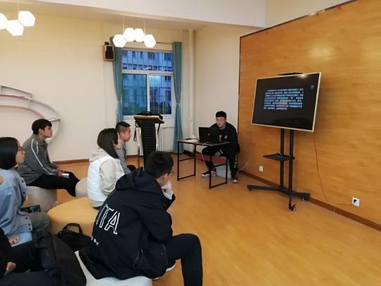 通过对录像,声音,动画,照片,图画,文本等素材的采集制作能制作出完美